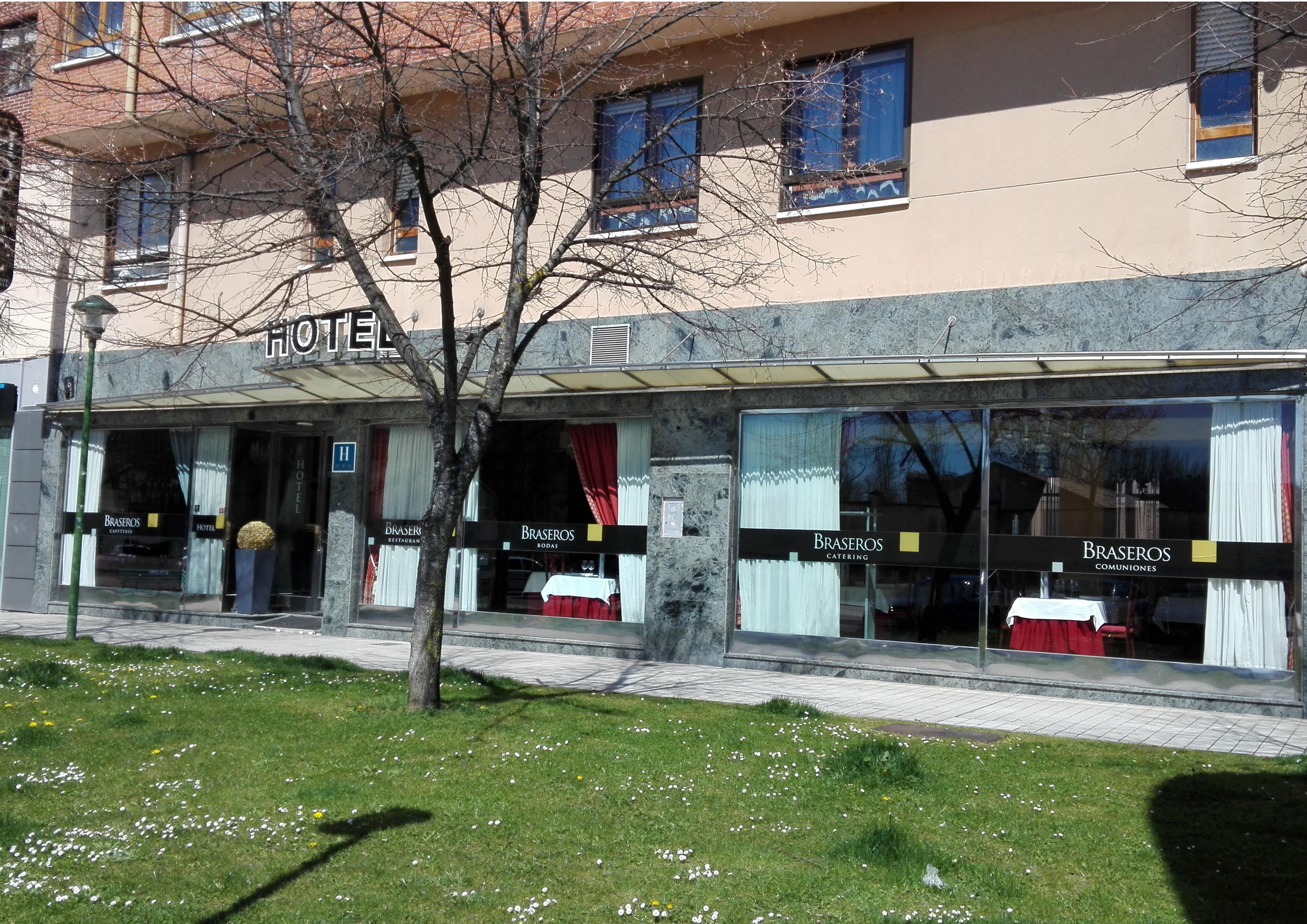 Hotel Los Braseros Burgo المظهر الخارجي الصورة